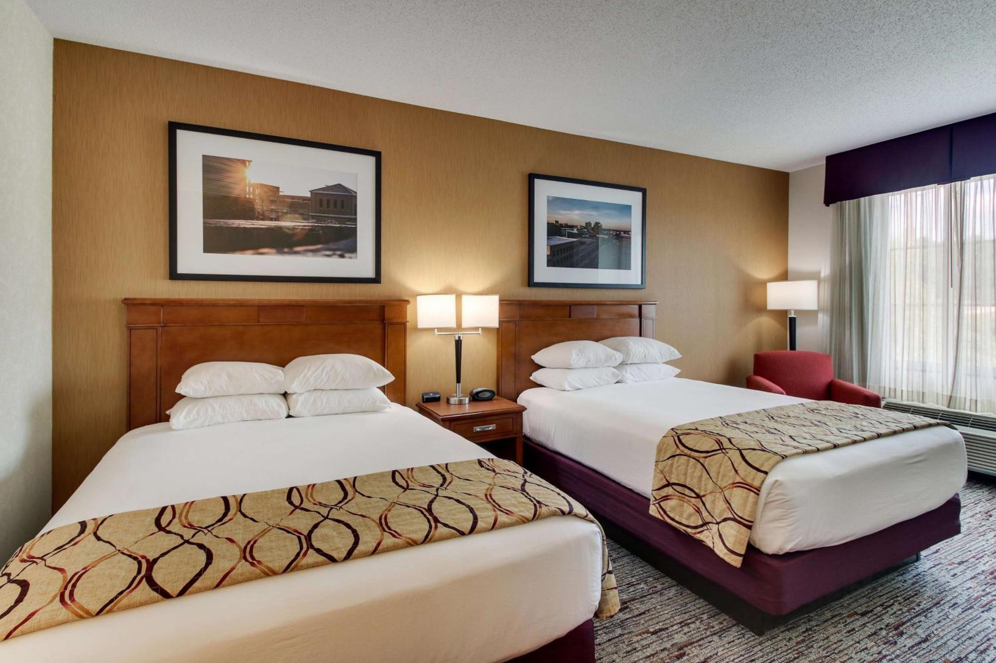 Drury Inn & Suites เมอริเดียน ภายนอก รูปภาพ