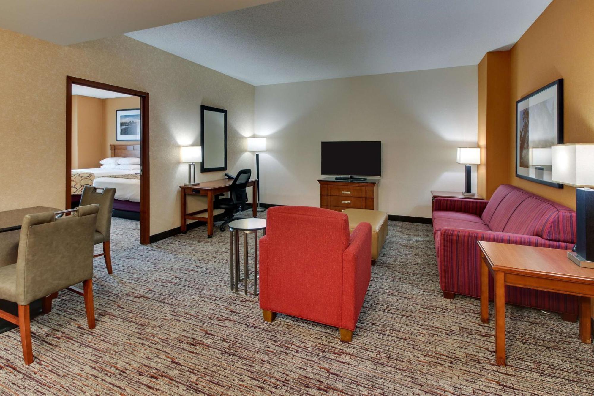 Drury Inn & Suites เมอริเดียน ภายนอก รูปภาพ