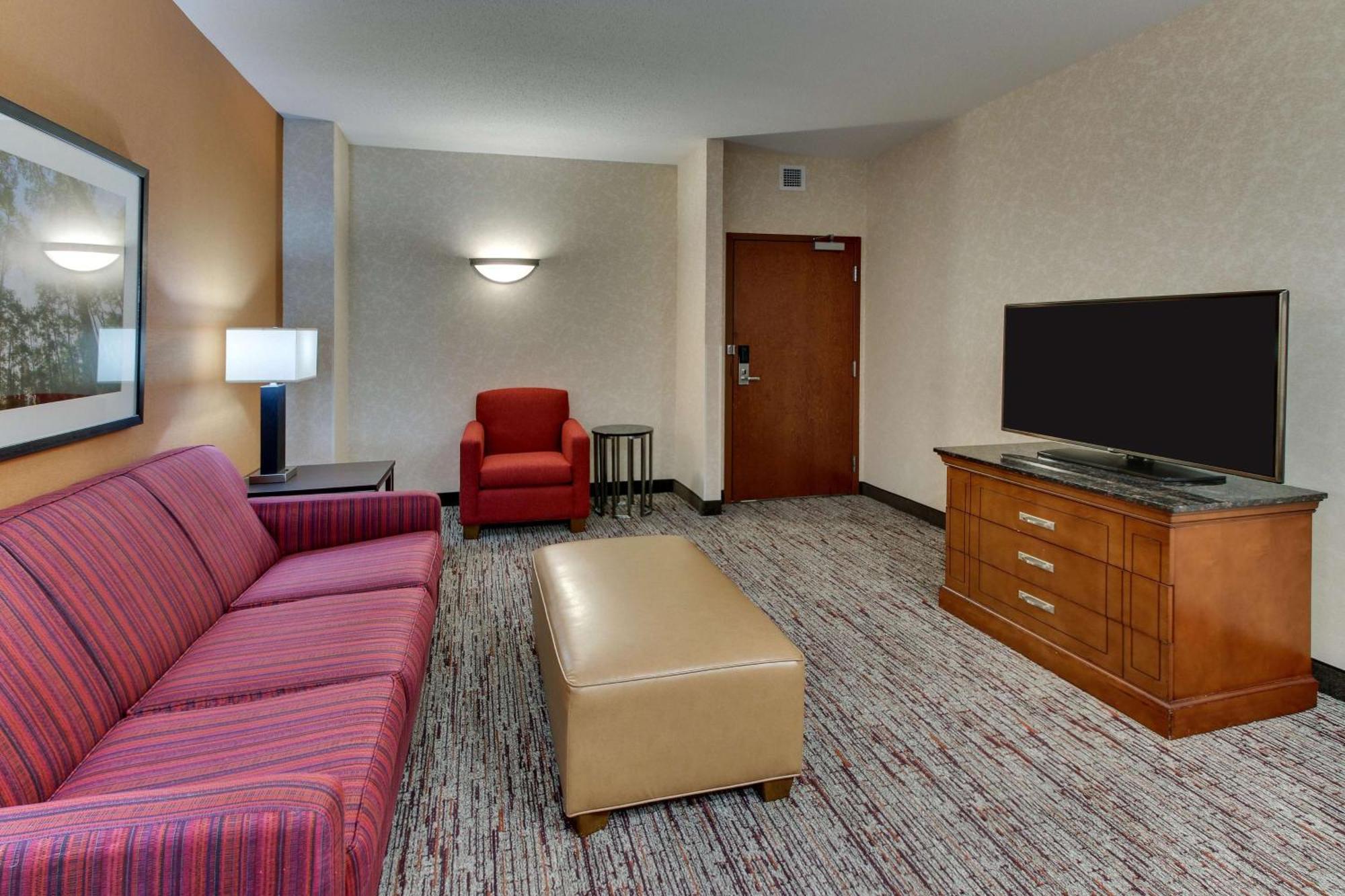 Drury Inn & Suites เมอริเดียน ภายนอก รูปภาพ