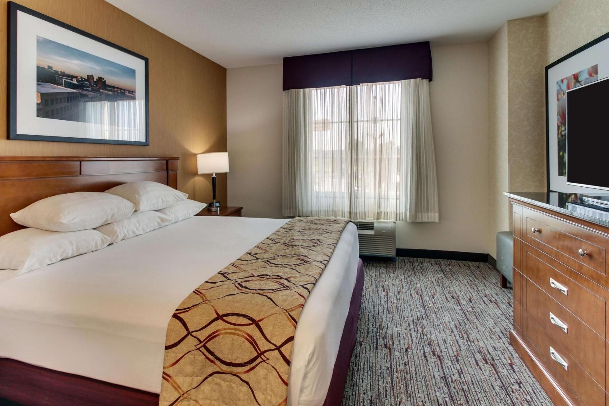 Drury Inn & Suites เมอริเดียน ภายนอก รูปภาพ